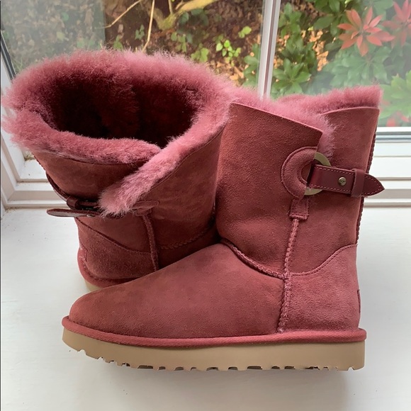 NEW LISTING!!! UGG NASH BOOTIES - Picture 5 of 5